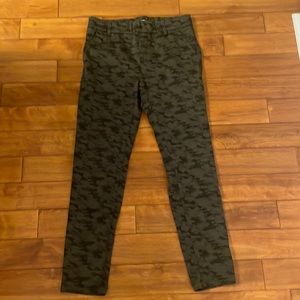 Flog pants, size 27. Dark green camo. Extremely versatile, go anywhere pants.